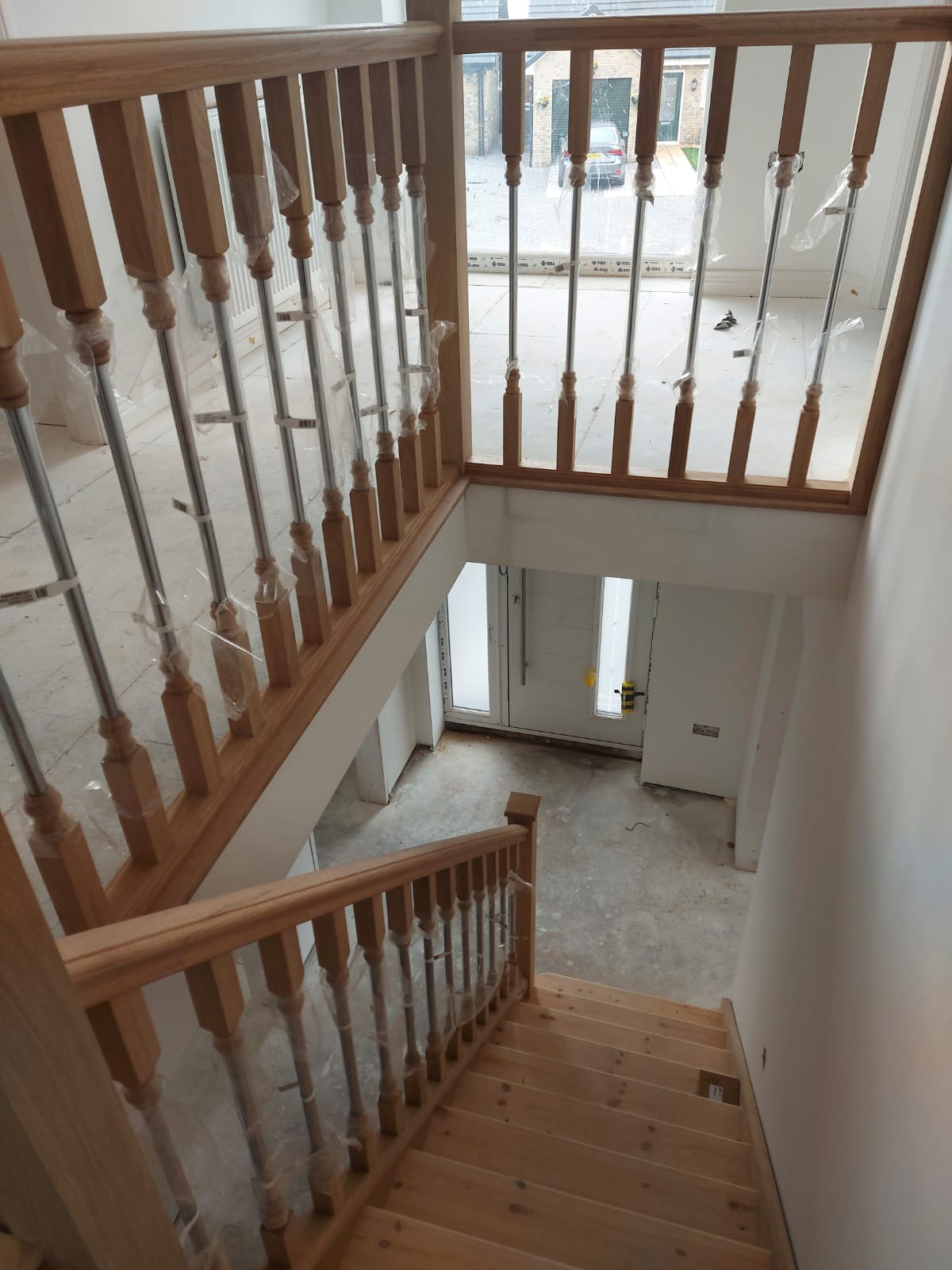 New oak staircase and galleried landing